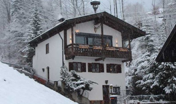 Haus 8, Westansicht im Winter, © im-web.de/ Ferienwohnungen Tegernsee