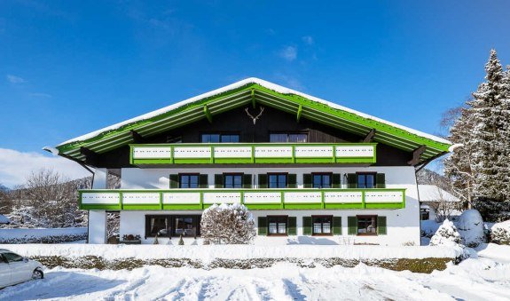 Landhaus am Stein im Winter, © im-web.de/ Tourist-Information Bad Wiessee