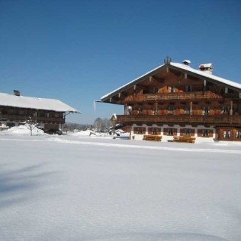 https://d1pgrp37iul3tg.cloudfront.net/objekt2_pics/obj_full_31538_002.jpg, © im-web.de/ Tourist-Information Rottach-Egern