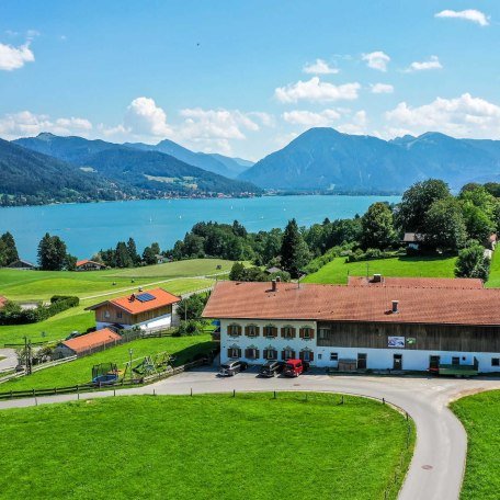 unser Hof aus der Luft, © im-web.de/ Tourist-Information Bad Wiessee