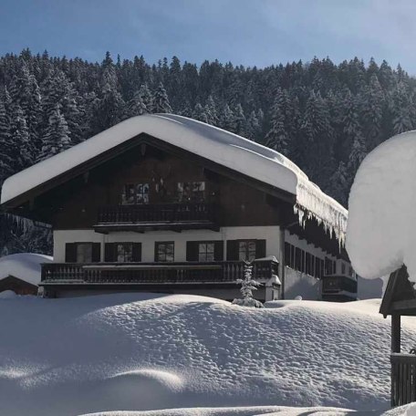 Idyllische  Winterlandschaft, © im-web.de/ Regionalentwicklung Oberland Kommunalunternehmen