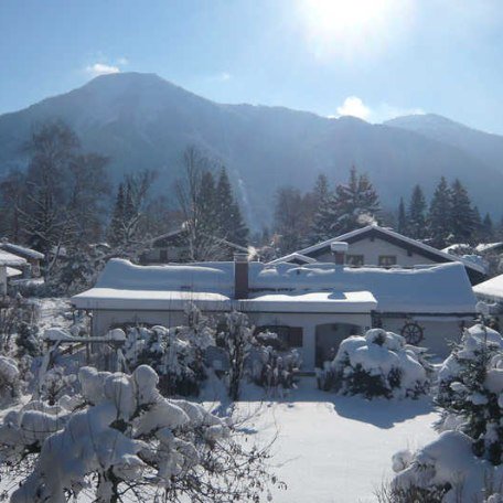 https://d1pgrp37iul3tg.cloudfront.net/objekt2_pics/obj_full_43368_001.jpg, © im-web.de/ Tourist-Information Rottach-Egern