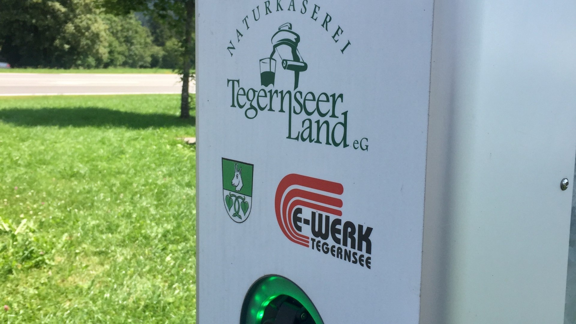 Ladestation für E-Auto an der Naturkäserei Kreuth, © Naturkäserei Tegernseer Land