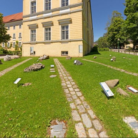 gesteinsgarten-pano-sued, © Erdgeschichte-tegernsee.de