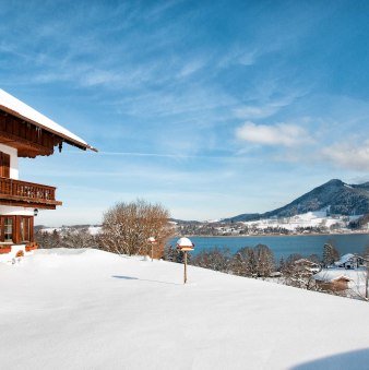 Gästehaus Unterreiterhof Bad Wiessee - Wintermärchen mit Traumblick über das Tegernseer Tal, © GERLIND SCHIELE PHOTOGRAPHY TEGERNSEE