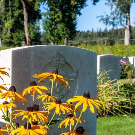 war cemetery duernbach 3, © Der Tegernsee, Sabine Ziegler-Musiol