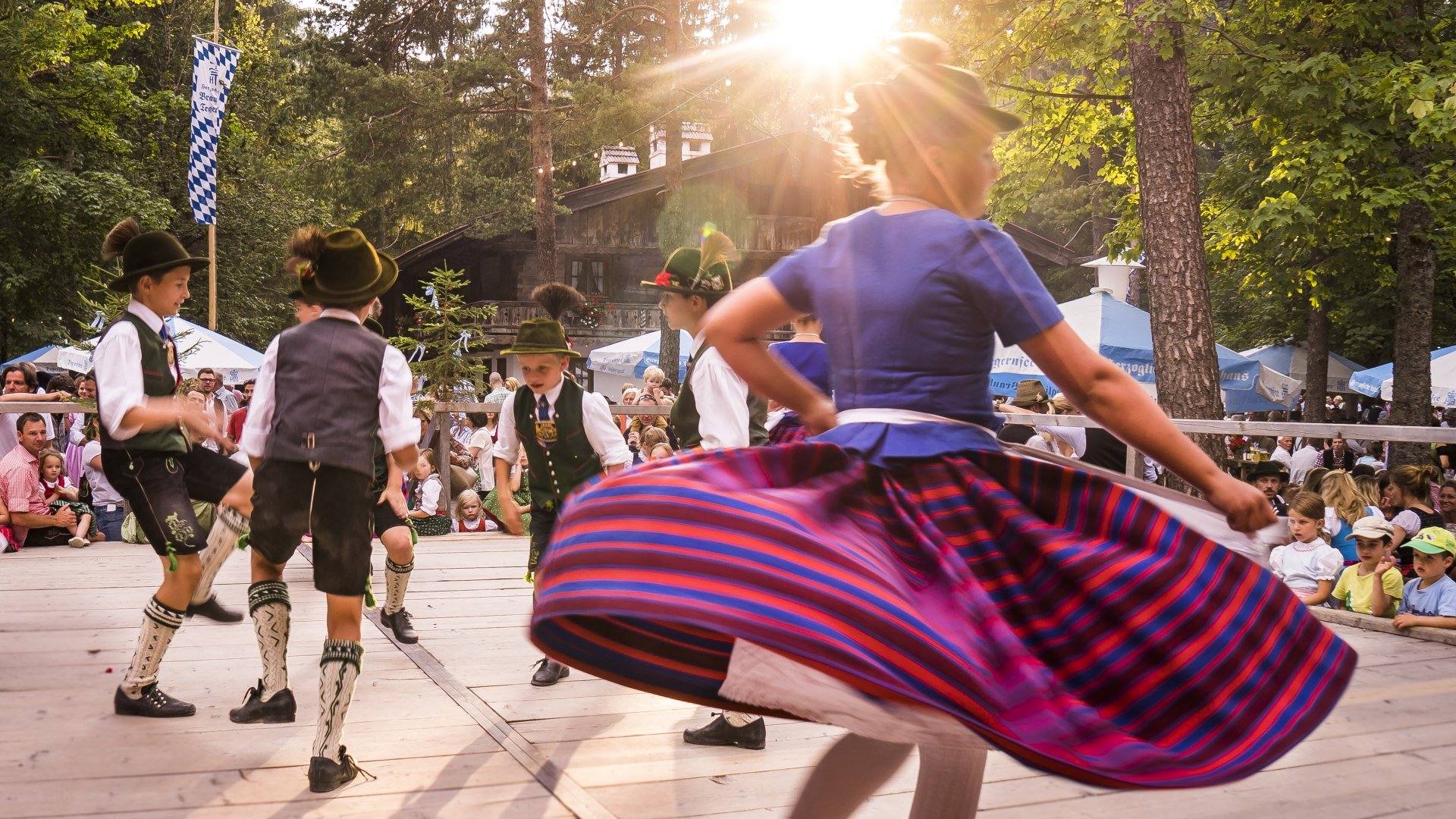 Folk dance at the forest festival at Tegernsee, © Dietmar Denger