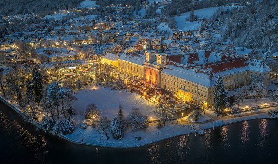 Vogelperspektive Schlossplatz_Bild Luftbuidl, © Bräusüberl Tegernsee (Luftbuidl)