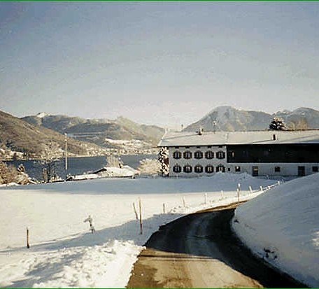 Blick auf den Oberreiterhof im Winter, © im-web.de/ Tourist-Information Bad Wiessee